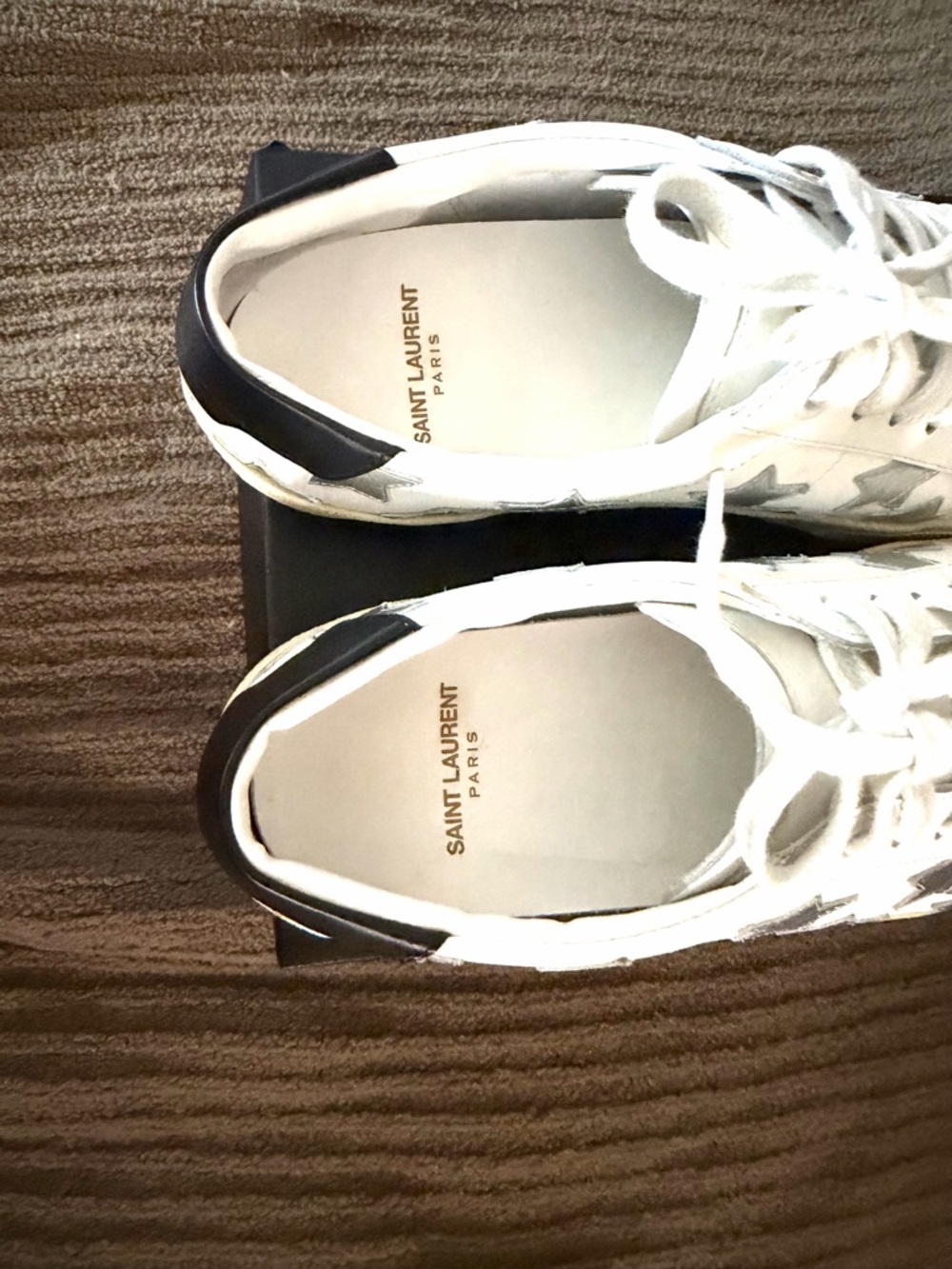 Saint Laurent White Leather Low-Top Sneakers with Black Heel Tab - Picture 4 of 8